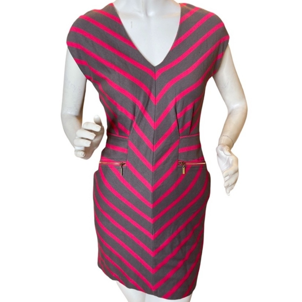 Ark & Co Red and Gray Sheath Dress V-Neck Cap Sleeve